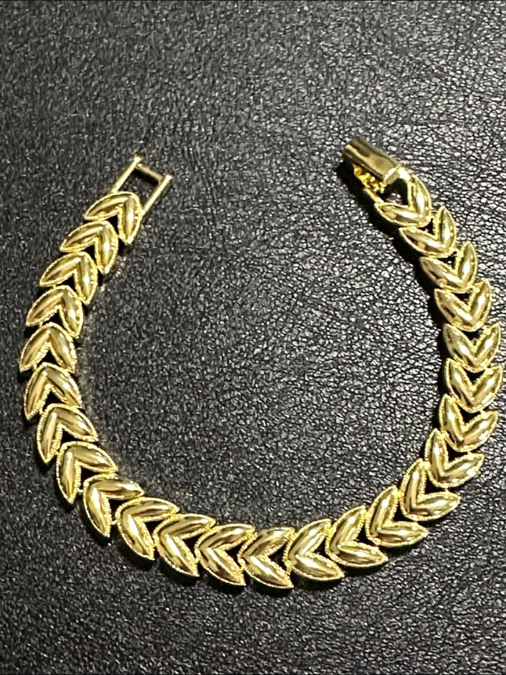 Bellezza Bronze Yellow Goldtone Chevron Leaf Link Line Bracelet